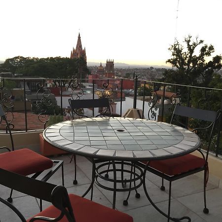 Casa Del Tio Hotel Boutique San Miguel de Allende Kültér fotó View from the rooftop of the hotel