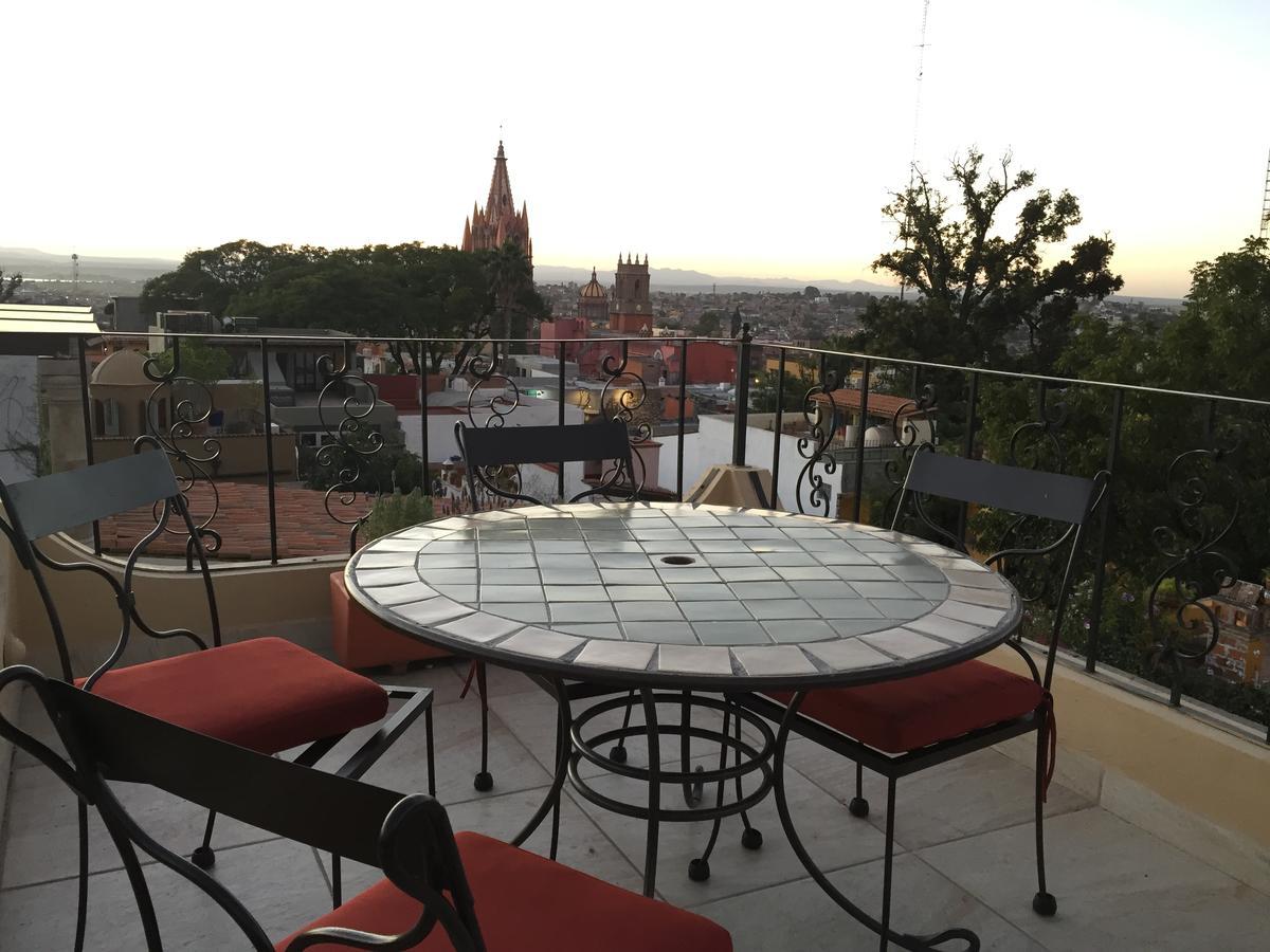Casa Del Tio Hotel Boutique San Miguel de Allende Kültér fotó View from the rooftop of the hotel