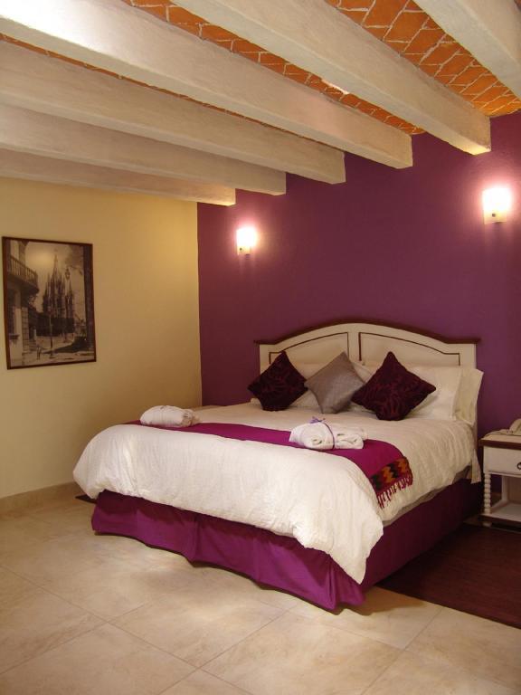 Casa Del Tio Hotel Boutique San Miguel de Allende Szoba fotó A bedroom at the hotel